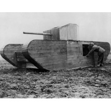 Duitse dummy tank - Keulen, 1945